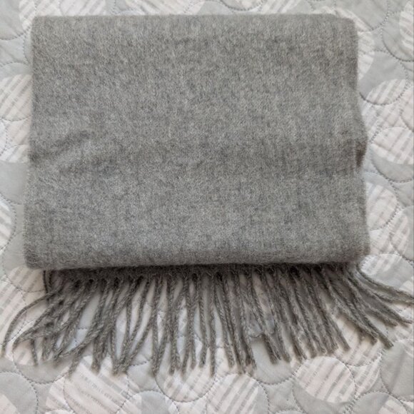 Charter Club 100% cashmere Scarf Women - Picture 7 of 9